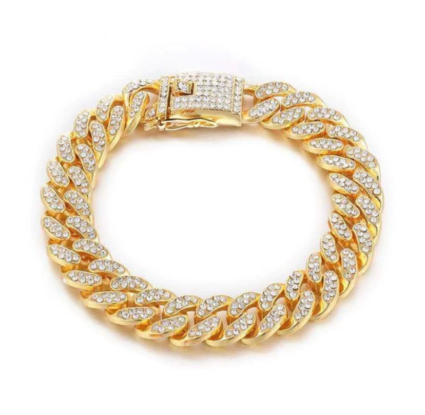 Pet - Cuban link necklace