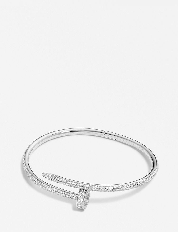 Nail bling bracelet
